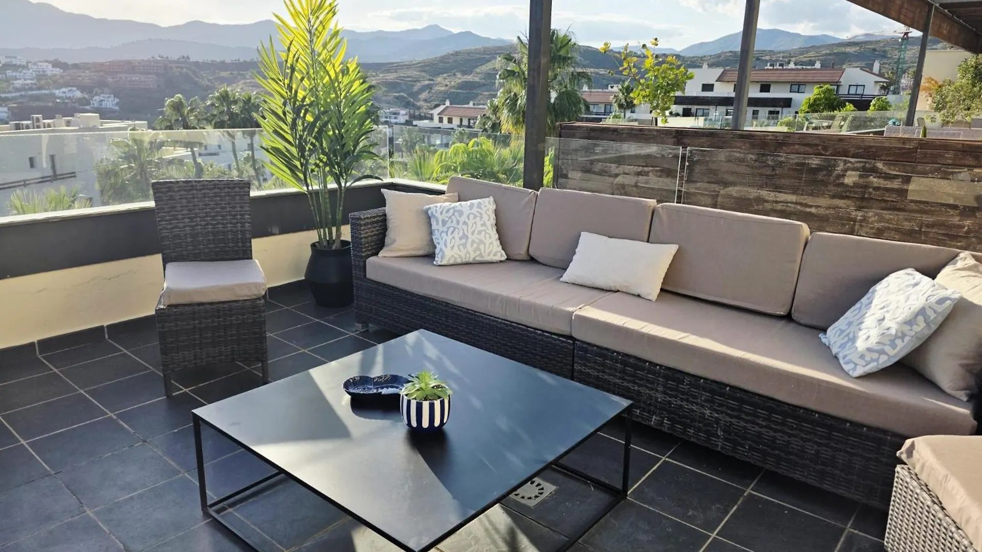 Los Flamingos Villa Padierna Apartment 에스테포나